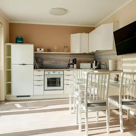 アパート Fewo-ostsee24 グラール・ミューリッツ